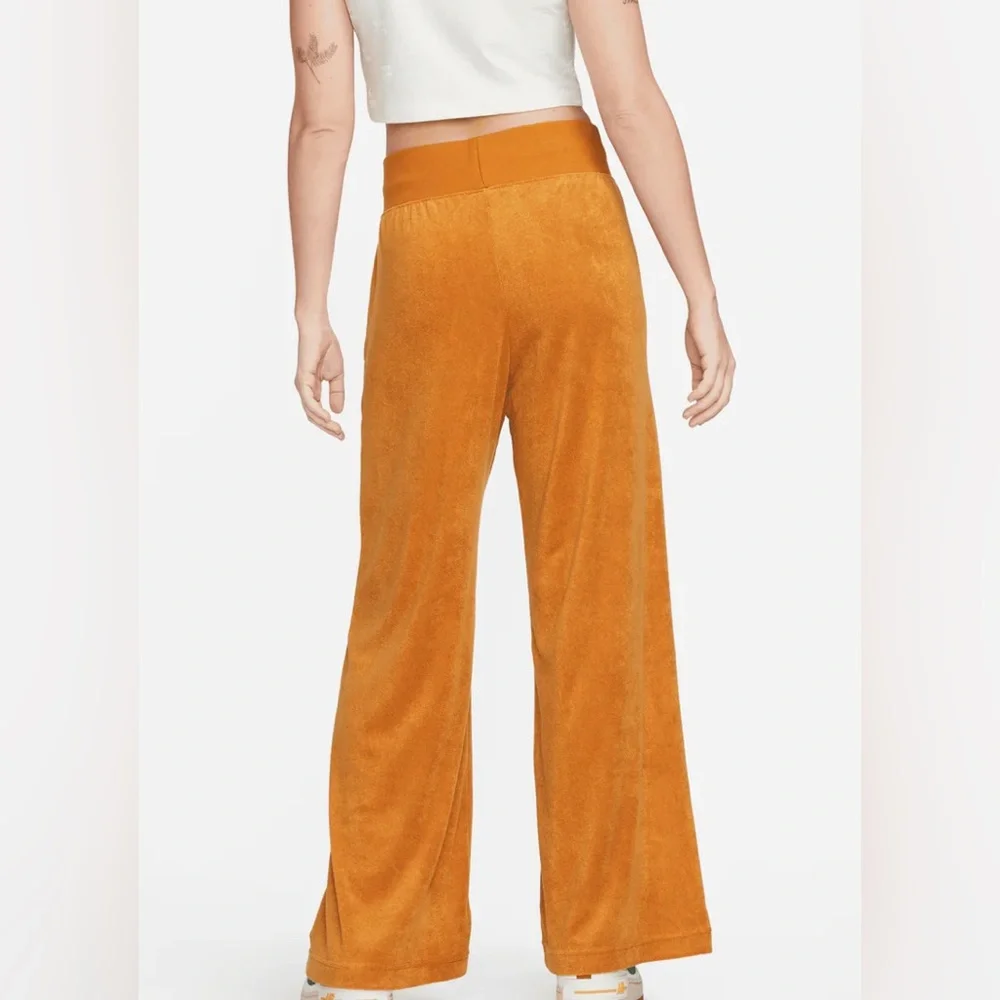 NIKE SPORTSWEAR WOMEN'S YELLOW TERRY WIDE LEG PANTS | M - Picture 2 of 9